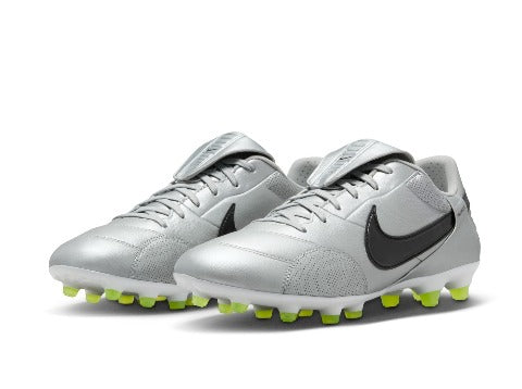 THE NIKE PREMIER III FG- METALLIC SILVER/ BLACK VOLT | East